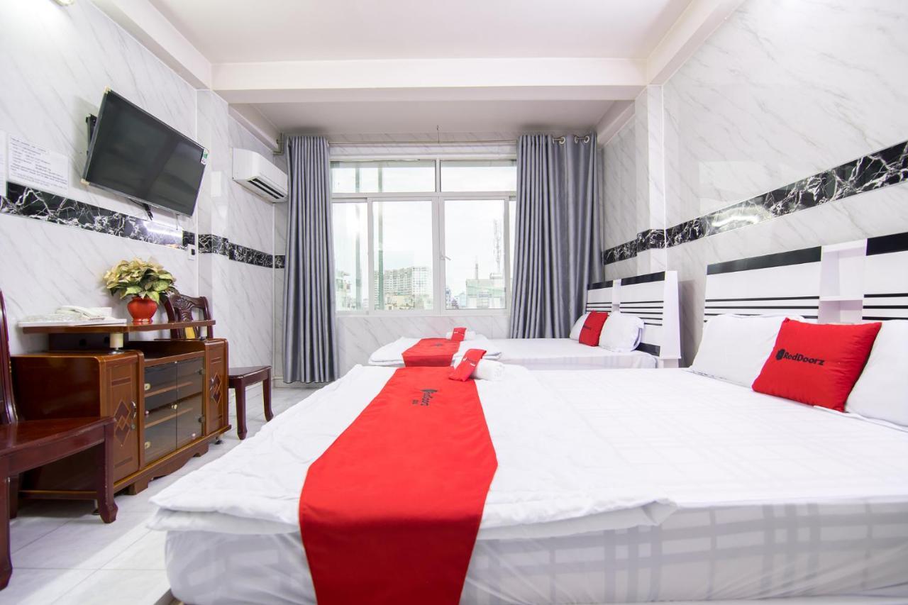 Reddoorz Plus Near Ben Thanh Market Cidade de Ho Chi Minh Exterior foto
